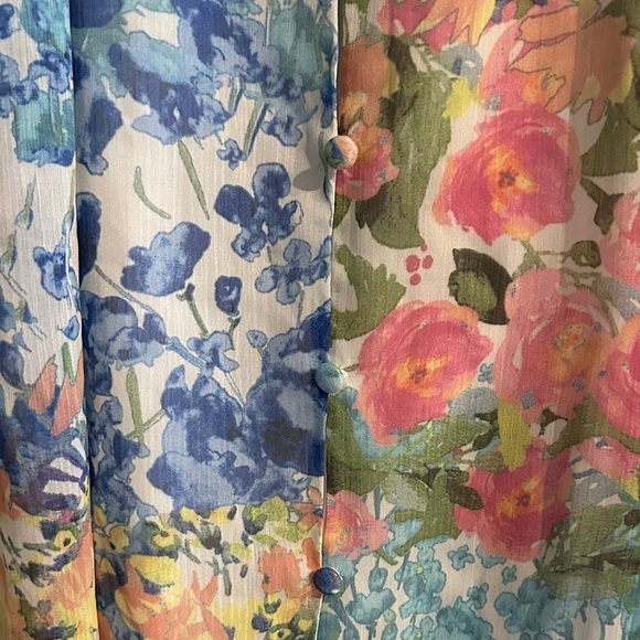 SundayUp Floral Long Sleeved V-Neck Dress Ruffles Small Picnic Casual Party - Picture 3 of 11